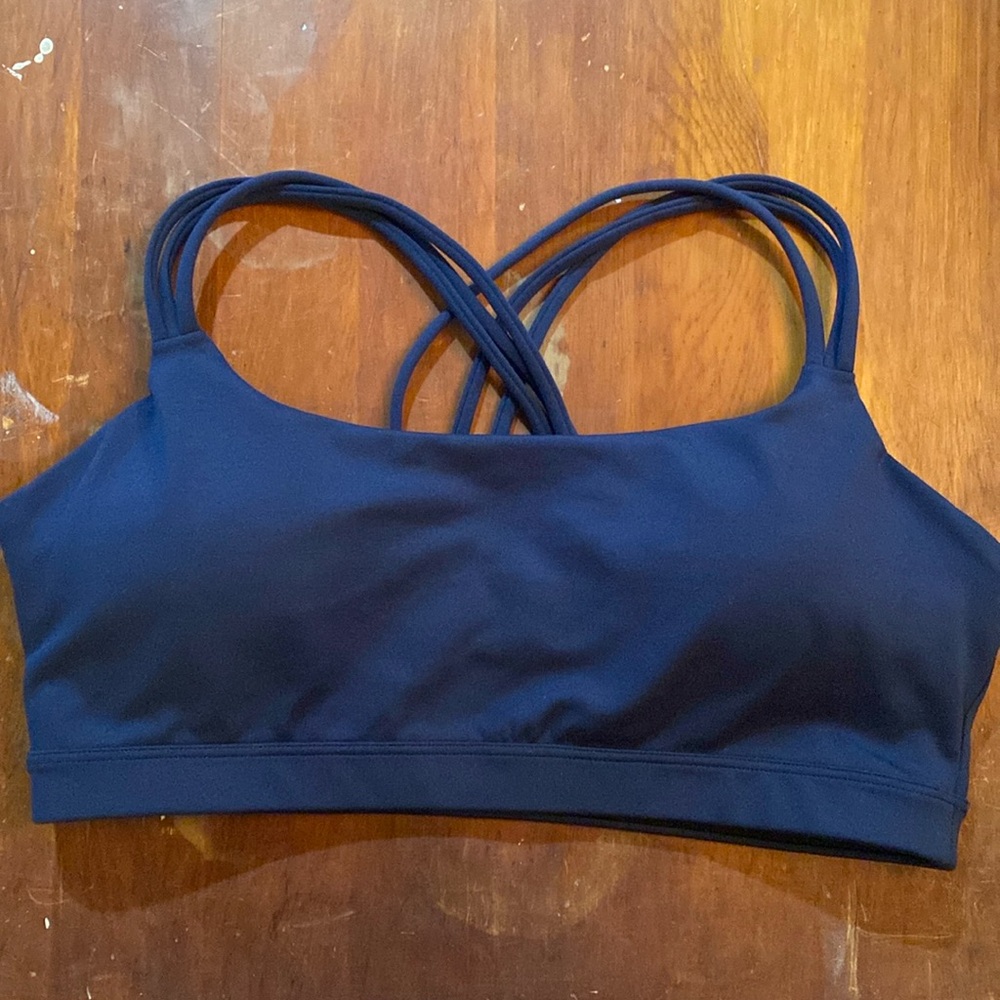 GapFit sports bra